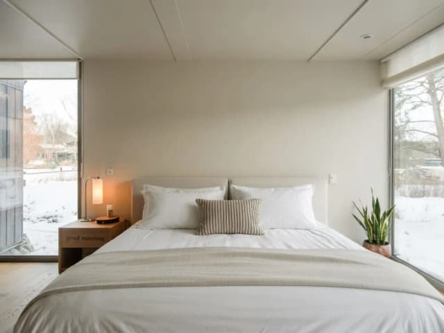 Ile lumenów do sypialni? Odpowiednie oświetlenie dla komfortu Ile lumenów do sypialni? Odpowiednie oświetlenie dla komfortu