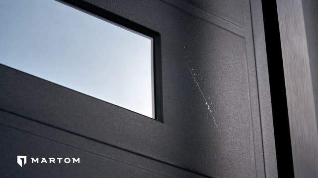 Jak naprawić okleinę na drzwiach i uniknąć kosztownych błędów Jak naprawić okleinę na drzwiach i uniknąć kosztownych błędów