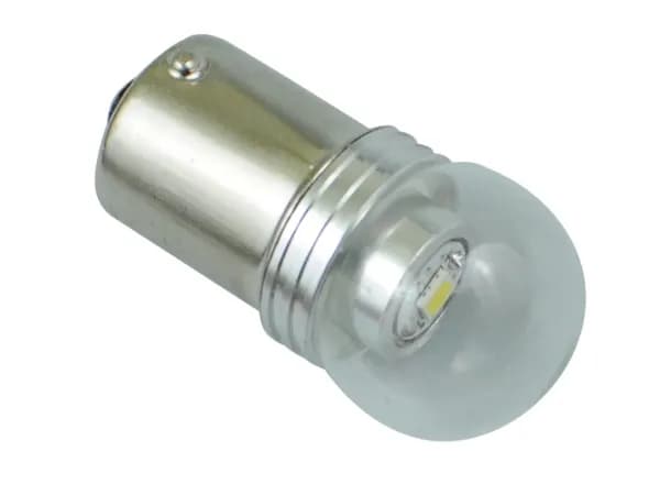 Jakie żarówki do oświetlenia wnętrza samochodu - uniknij błędów przy wyborze Jakie żarówki do oświetlenia wnętrza samochodu - uniknij błędów przy wyborze