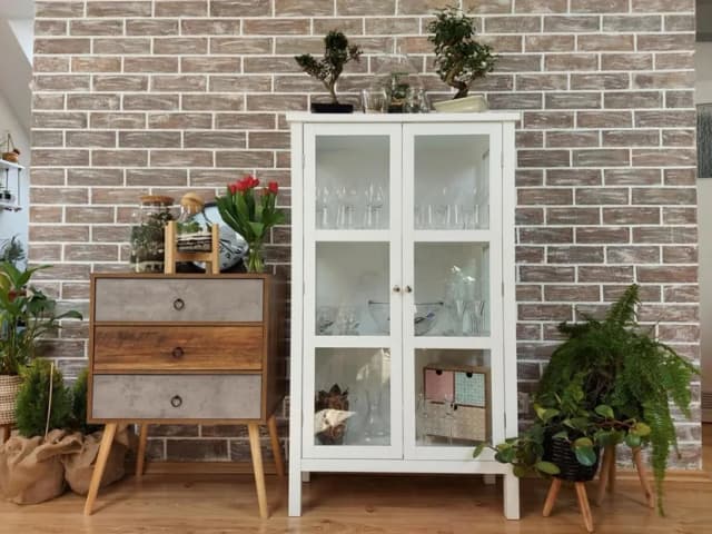 Co ustawić w witrynie w salonie, aby zachwycała każdego dnia? Co ustawić w witrynie w salonie, aby zachwycała każdego dnia?