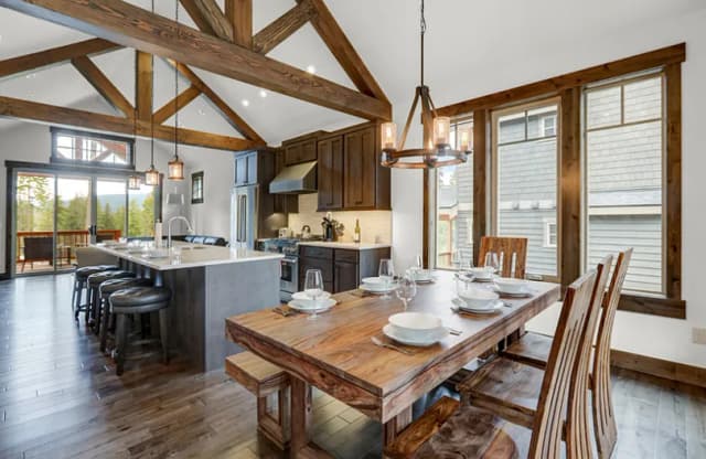 Jaki kolor ścian do dębowych mebli? Odkryj idealne połączenia kolorów Jaki kolor ścian do dębowych mebli? Odkryj idealne połączenia kolorów