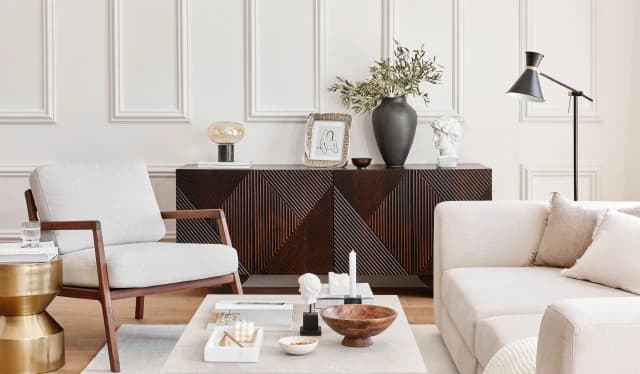 Jakie aranżacje i co postawić na komodzie w salonie, aby zaskoczyć? Jakie aranżacje i co postawić na komodzie w salonie, aby zaskoczyć?